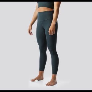 Born Primitive Your Go To Leggings Sz S